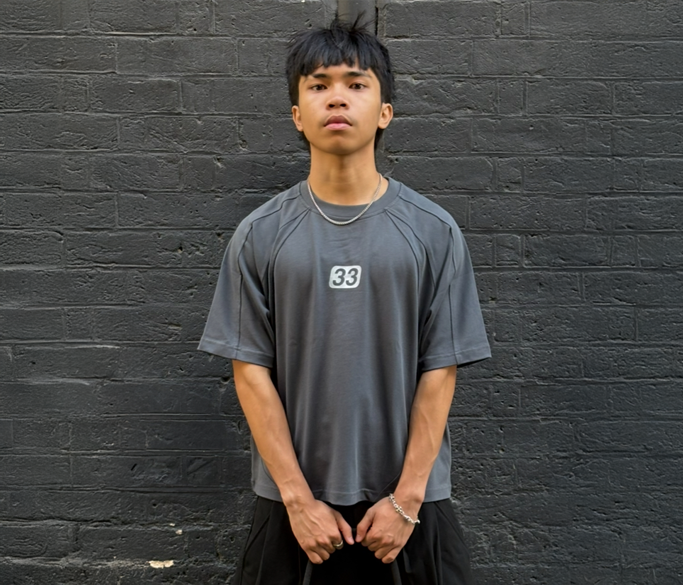 STEALTH RAGLAN T-SHIRT